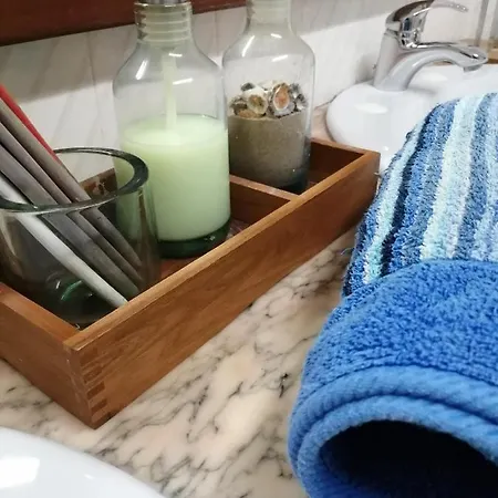 Peniche Blue Wave Pensión Atouguia Da Baleia