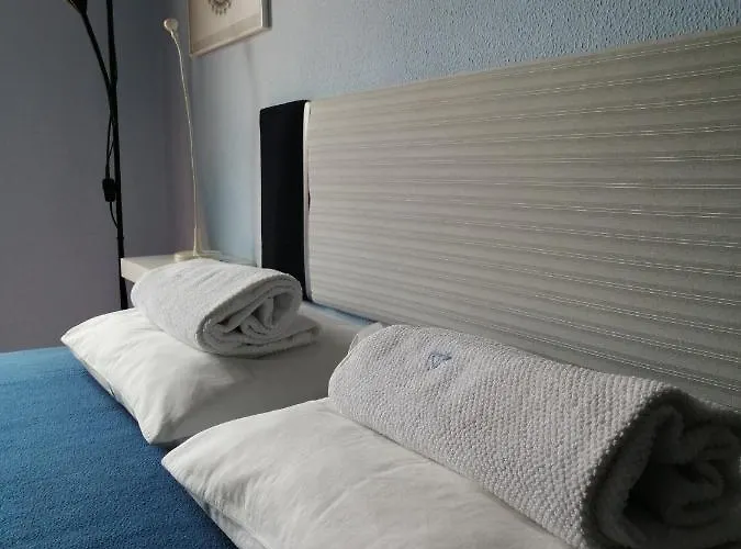 Peniche Blue Wave بيت ضيافة